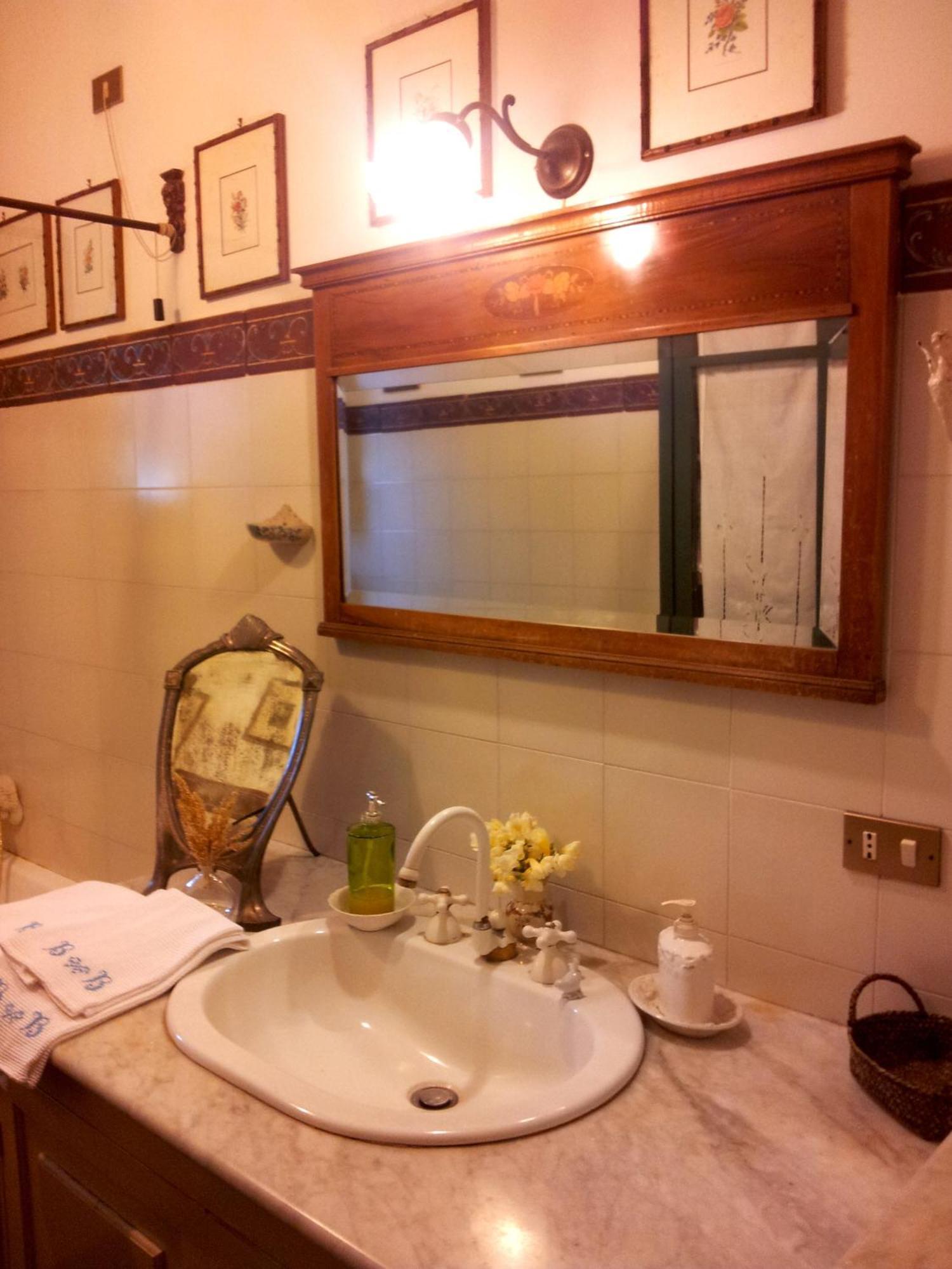 Relais De Charme - B&B Short Lets La Casa Di Francesca Sant'Agata Li Battiati ห้อง รูปภาพ