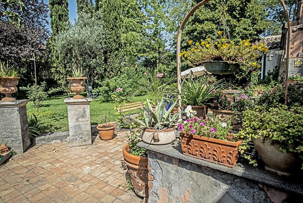 Relais De Charme - B&B Short Lets La Casa Di Francesca Sant'Agata Li Battiati ภายนอก รูปภาพ